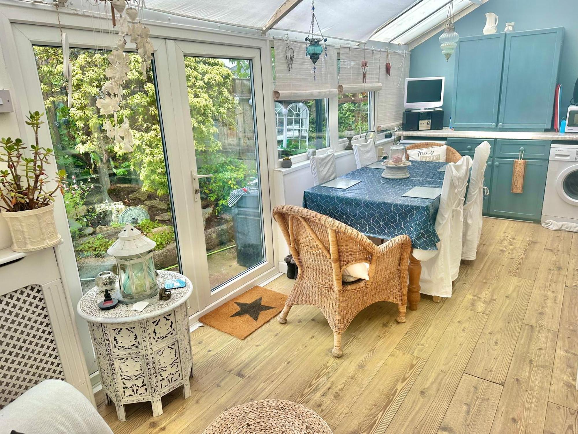Garden Cottage - 3 Bedroom Close To Town And Beach Μπόρνμουθ Εξωτερικό φωτογραφία