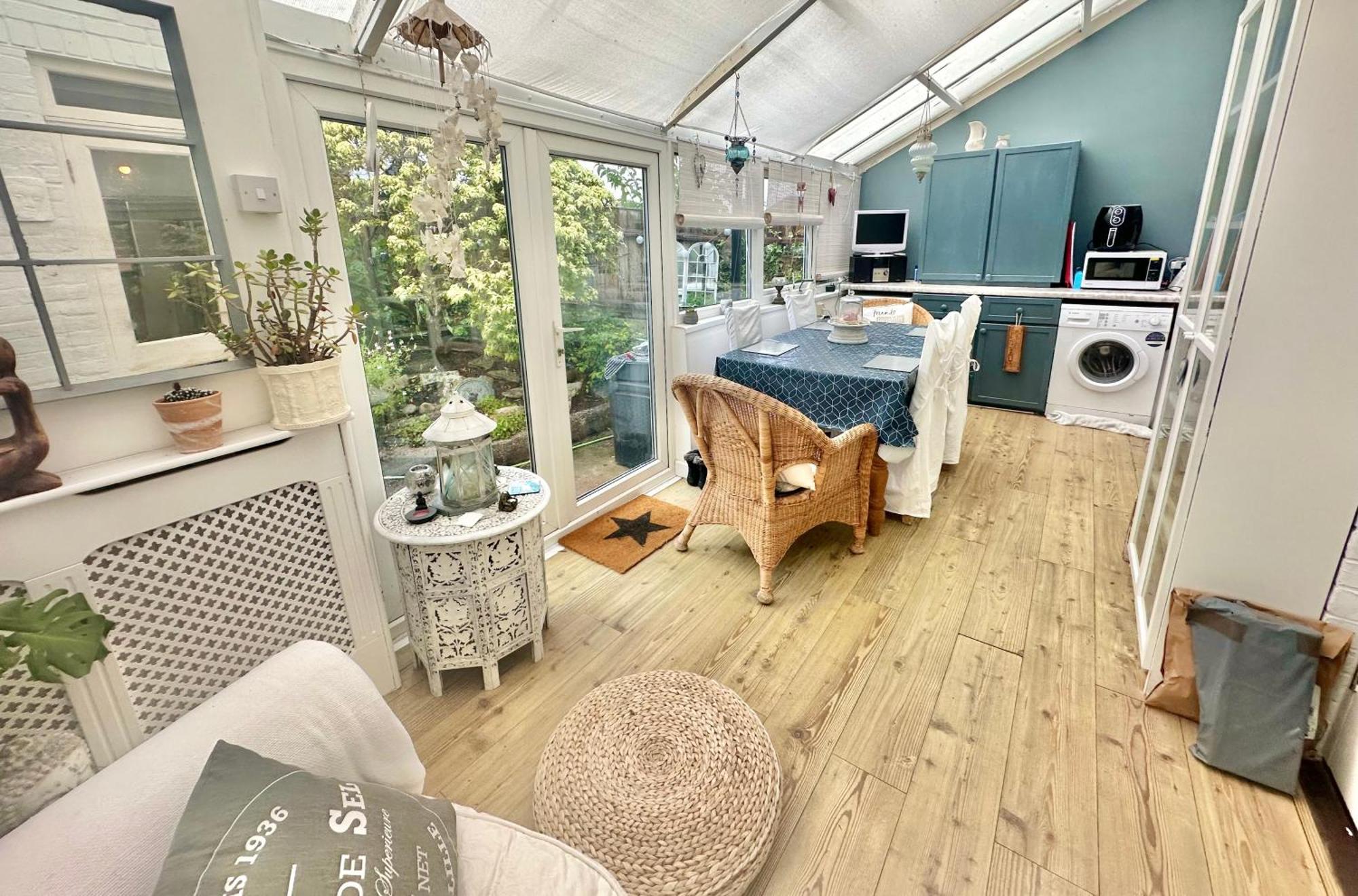 Garden Cottage - 3 Bedroom Close To Town And Beach Μπόρνμουθ Εξωτερικό φωτογραφία